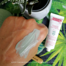 Swatch de des p'tits bonheurs de filles : Masque Vert Cataplasme, Akane