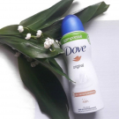 Swatch de Douceurapaillettes : Déodorant Original 0% sels d'aluminium compressé, Dove