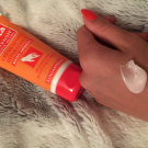 Swatch de The_lennikim : Crème mains réparatrices (mains abimées), Mixa