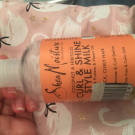 Swatch de AZEBEIR : Curl & Style Milk - Coconut Hibiscus, Shea Moisture