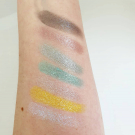 Swatch de BEAUTYSKARD : Is it real Life?, Colourpop