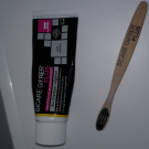 Swatch de Flo62320 : Dentifrice au charbon Bicare Gifrer® Plus, Gifrer