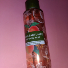 Swatch de Ninieee : Brume Parfumée Corps & Cheveux Pêche & Anis Etoilé, Yves Rocher