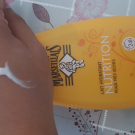 Swatch de Alyaah_ : Lait Hydratant Peaux Très Sèches, Le Petit Marseillais