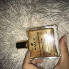 Swatch de Jasmine_ad : Huile Prodigieuse Or - Huile Sèche multi-usages, Nuxe