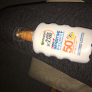 Swatch de Lina_bklk : Garnier ambre solaire (sensitive expert ), Garnier