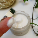 Swatch de des p'tits bonheurs de filles : Crème de nuit glycolique anti-taches Vinoperfect, Caudalie