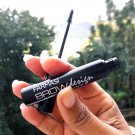 Swatch de Nina M : Eyebrow mascara, Farmasi