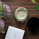 Swatch de Nous les Nanas : Crème Hydratante Peau Mixte, Alaena