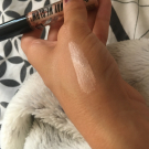 Swatch de The_lennikim : Away We Glow - Illuminateur de Teint Liquide, NYX