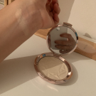 Swatch de ICharles80 : Shimmering Skin Perfector Pressed, Becca