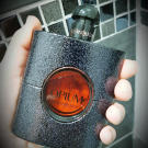 Swatch de Sof_Sof : Black Opium Eau de parfum, Yves Saint Laurent