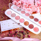 Swatch de Celie.drd : Eye-conic coconut, Marc Jacobs Beauty