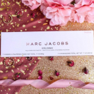 Swatch de Celie.drd : Eye-conic coconut, Marc Jacobs Beauty