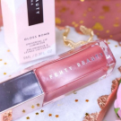 Swatch de Celie.drd : Gloss Bomb Universal Lip Luminizer - Enlumineur à Lèvres Universel, Fenty Beauty by Rihanna