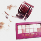 Swatch de Univers Utopiaz : The Burgundy Bar, Maybelline New York