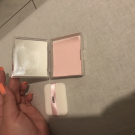 Swatch de Zazadu17 : Papier matifiant à la rose, Merci Handy