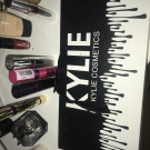 Swatch de Mnpss : Matte Liquid Lipstick, Kylie Cosmetics