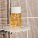 Swatch de clinesbox : Huile Anti-Eau, Clarins