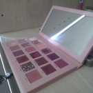 Swatch de Pripri67 : The New Nude Palette - Palette de fards à paupières, Huda Beauty