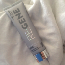 Swatch de TheBotanicall : Re:gene Volumre Rebuild Lifting Mask, Madara