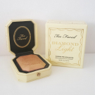 Swatch de JustTalkingAbout_Us : Diamond Light Highlighter, Too Faced