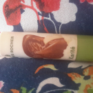 Swatch de NinaBeauty : Baume Lèvres Karité, Yves Rocher