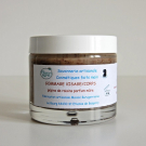 Swatch de Camille_Caterpi : Gommage visage et corps pépins de raisins parfum mûre, Etxean Egina