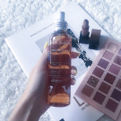 Swatch de Brin De Beaute : Huile Somptueuse de L'Orient, Cinq Mondes