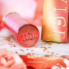 Swatch de Celie.drd : Vice Lipstick - Rouge à lèvres, Urban Decay