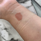 Swatch de NerBeauty : Lipglass, Mac