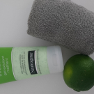 Swatch de Infinity2218 : Gel Exfoliant Matifiant Visibly Clear Shine & Pore, Neutrogena