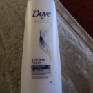 Swatch de amanda.donz : Shampooing Réparation Intense - Hair Therapy Solutions Réparation de Dove, Dove