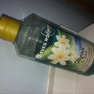 Swatch de angel.liegard1 : Shampooing douche des lagons, Yves Rocher