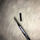 Swatch de Yous94 : Crayon à sourcils ultra fin, NYX