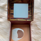 Swatch de Yous94 : Hoola - Poudre Soleil, Benefit Cosmetics