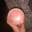 Swatch de iam.c : Peach perfect Loose Powder, Too Faced