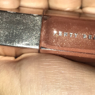 Swatch de amlmz : Gloss Bomb Universal Lip Luminizer - Enlumineur à Lèvres Universel, Fenty Beauty by Rihanna