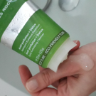 Swatch de Carøline : Nettoyant Exfoliant Quotidien Anti-pollution Detox Elixir Jeunesse, Yves Rocher