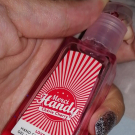 Swatch de leilanybeauty : Gel mains nettoyant, Merci Handy