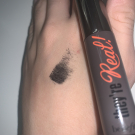 Swatch de Clara13 : They're Real! - Mascara volumateur et allongeant, Benefit Cosmetics