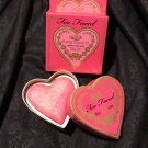 Swatch de bellalove : Sweetheart's Perfect Flush Blush, Too Faced