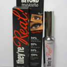 Swatch de bellalove : They're Real! - Mascara volumateur et allongeant, Benefit Cosmetics