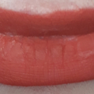 Swatch de Douceurapaillettes : Soft matte lip cream, NYX