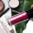 Swatch de Douceurapaillettes : Hypnotize liquid lipstick, Astra