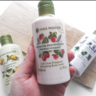 Swatch de Douceurapaillettes : Lait Corps Énergisant- Framboise Menthe Poivrée, Yves Rocher