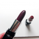 Swatch de Douceurapaillettes : Rouge à lèvres mat 24h, Lovely Pop