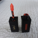 Swatch de Colomanou : Vernis à Lèvres - Rouge à Lèvres, Yves Saint Laurent