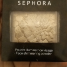 Swatch de meghanne13 : Poudre Illuminatrice Visage, Sephora