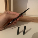 Swatch de ICharles80 : Crayon à sourcils ultra fin, NYX